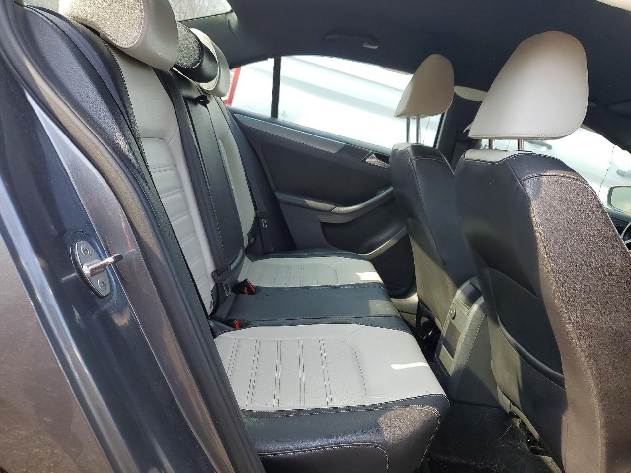 Volkswagen Jetta Sport