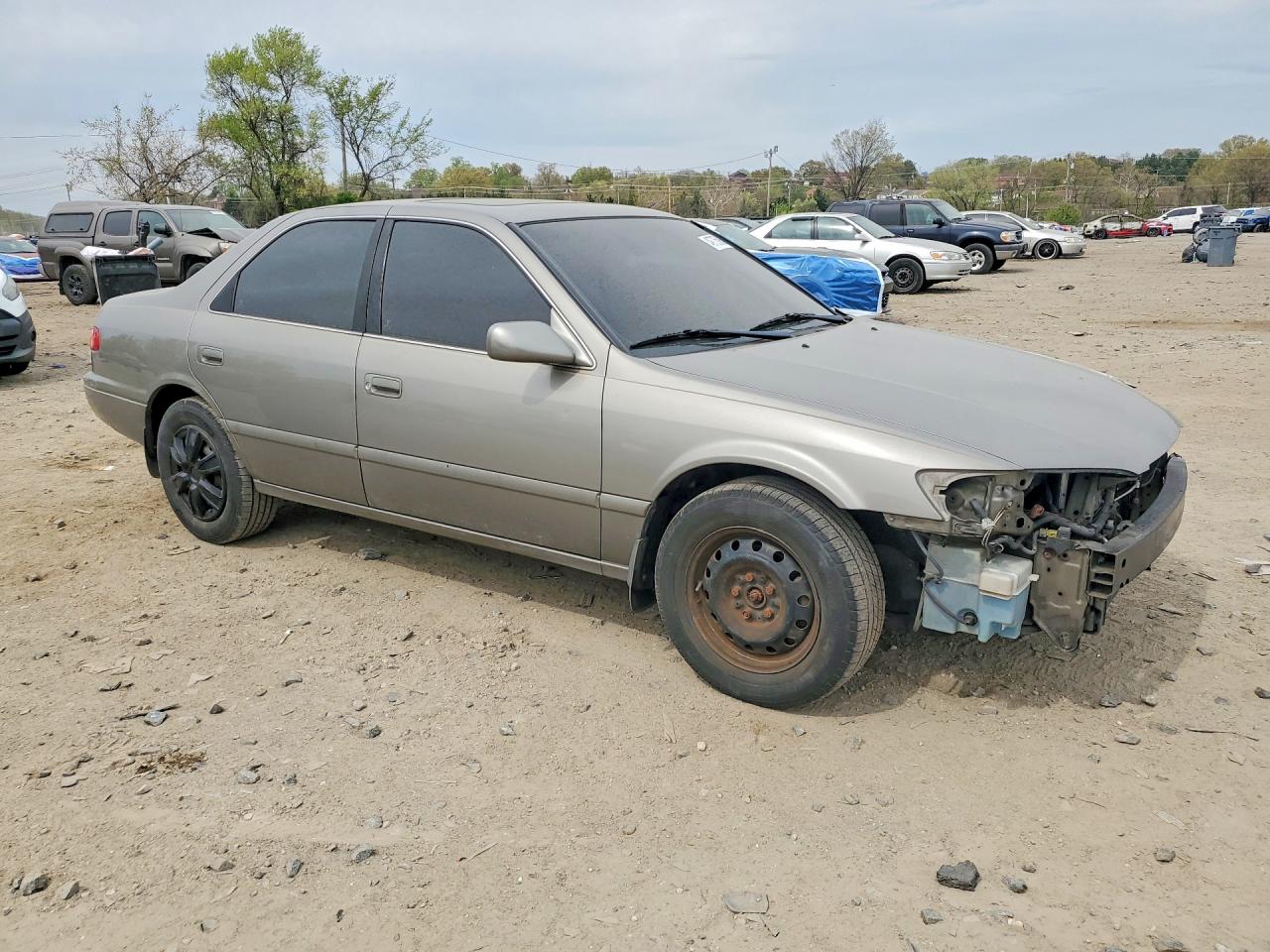 Toyota Camry Le V6