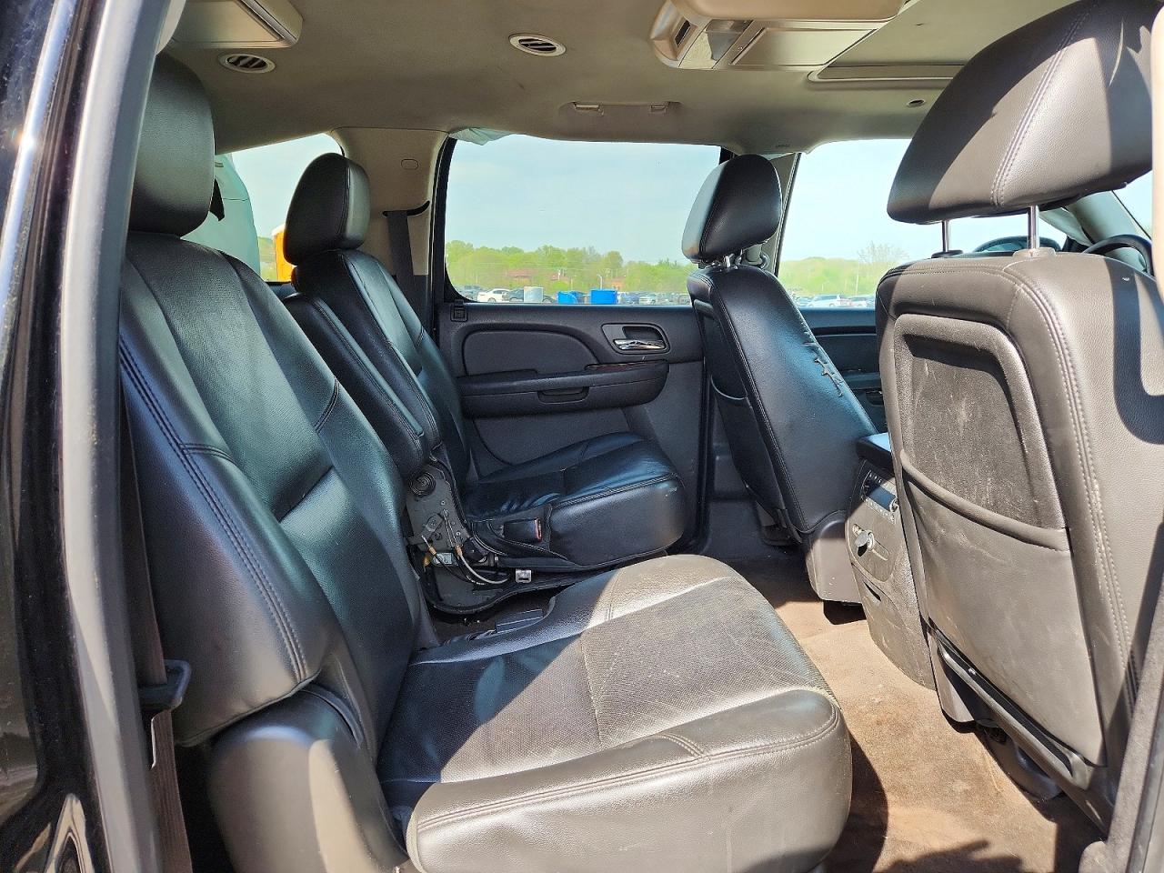 Chevrolet Suburban K1500 Ltz