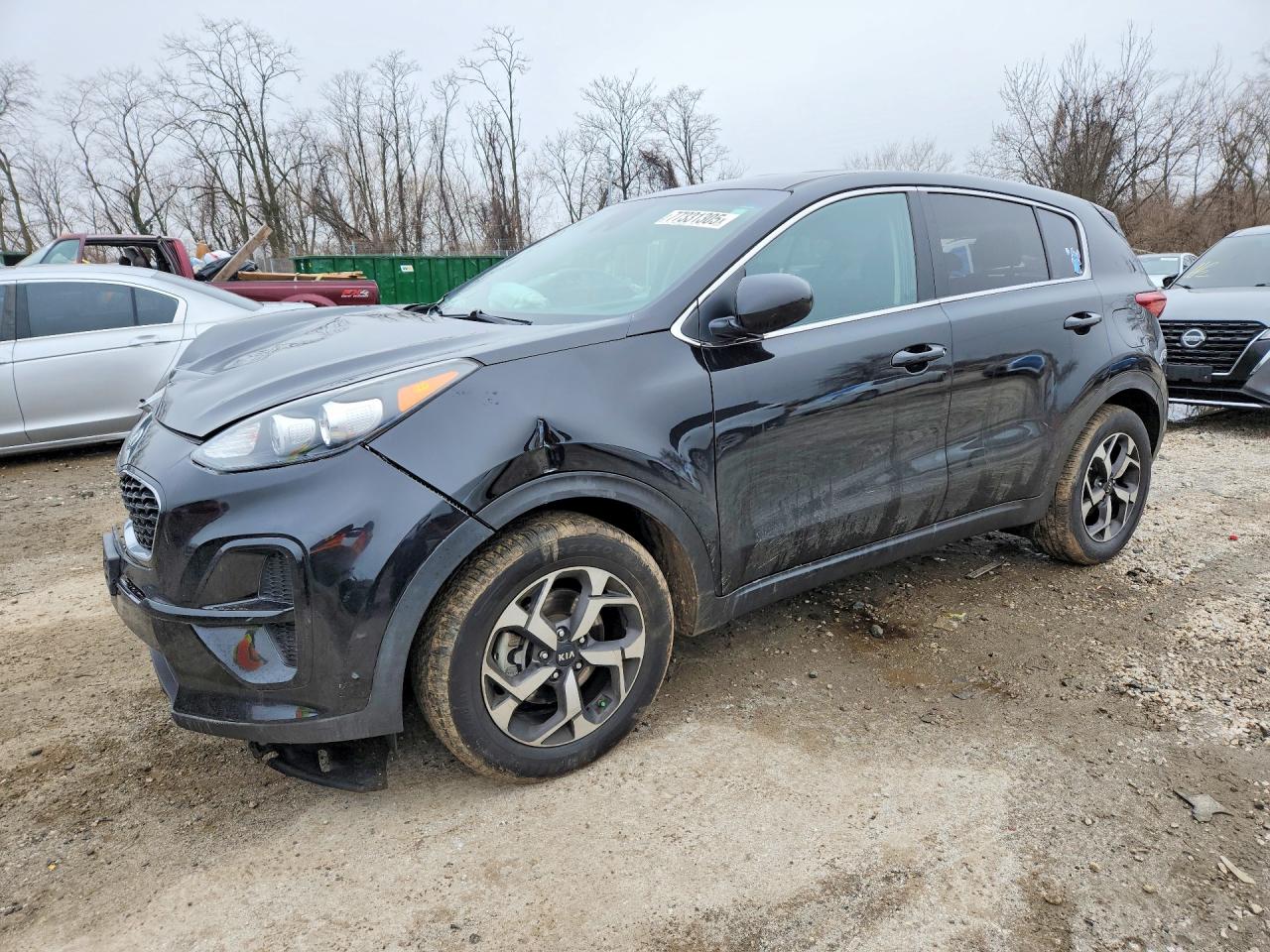 Salvage Kia Sportage Image