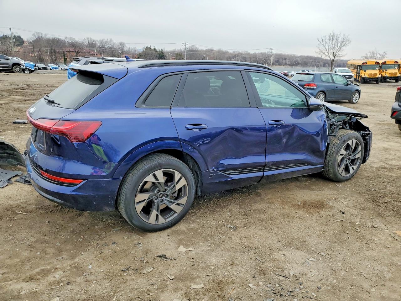 Audi e-tron Premium