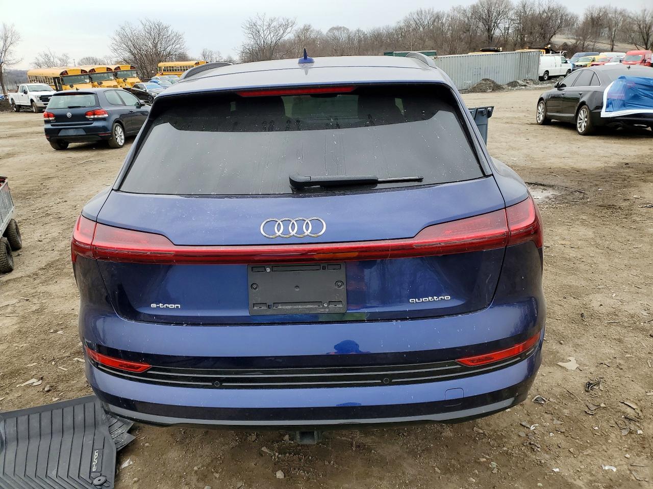 Audi e-tron Premium