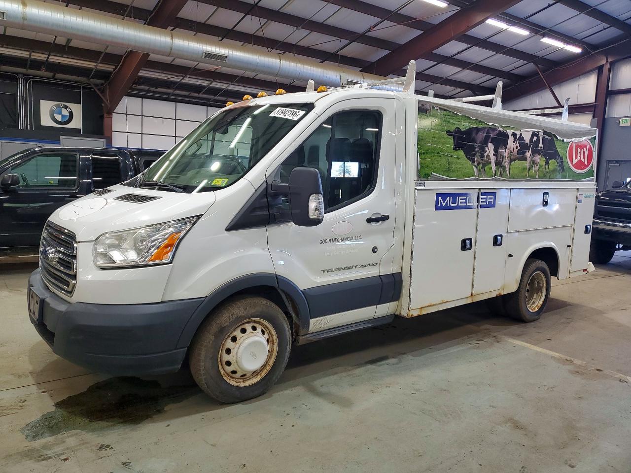Salvage Ford Transit Image