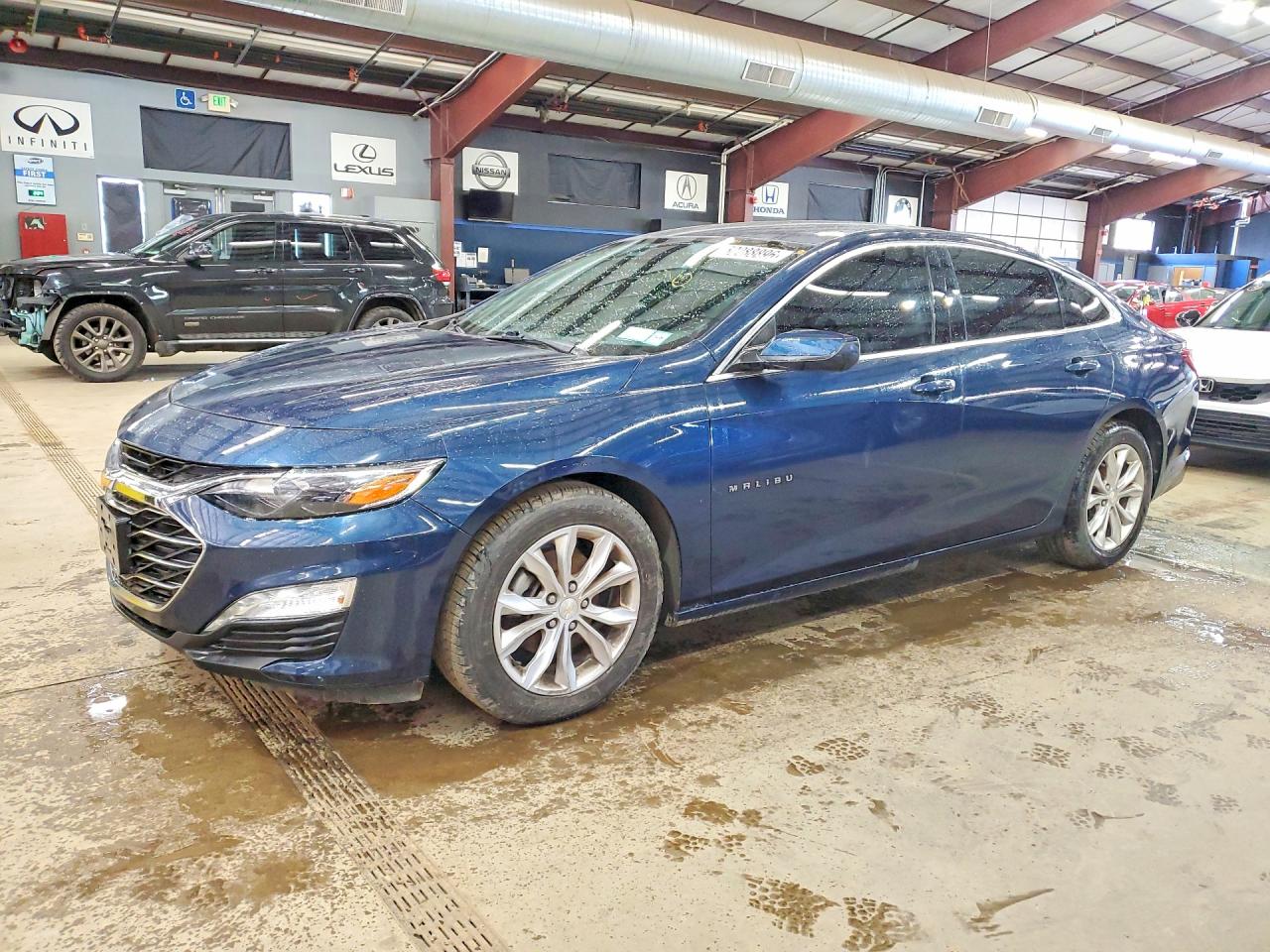 Salvage Chevrolet Malibu Image