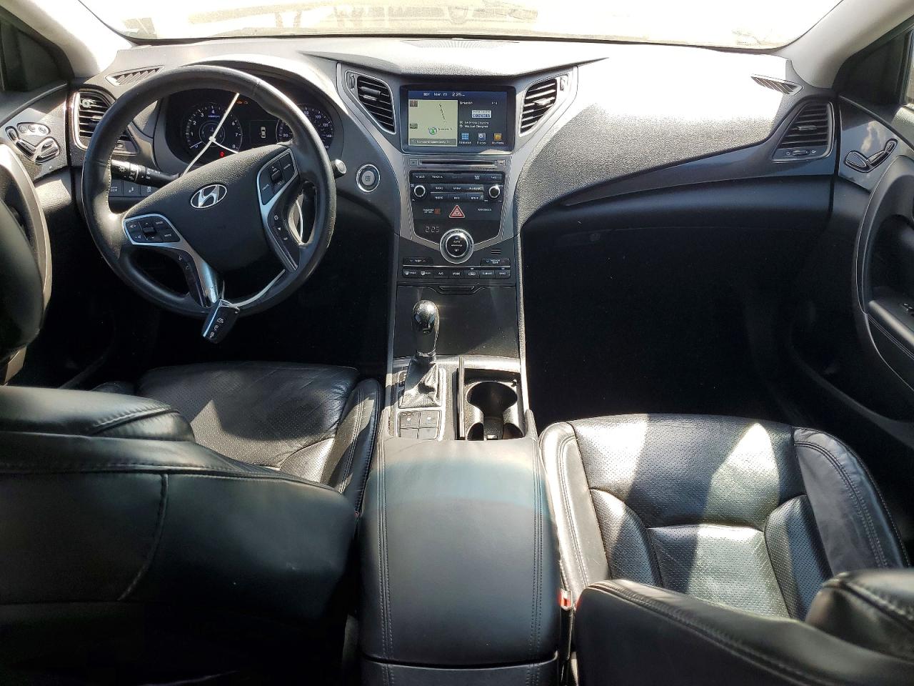 Hyundai Azera Base