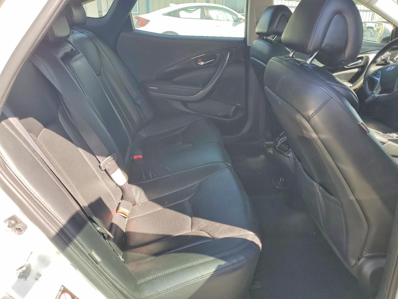 Hyundai Azera Base