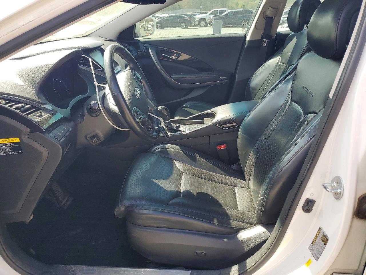 Hyundai Azera Base