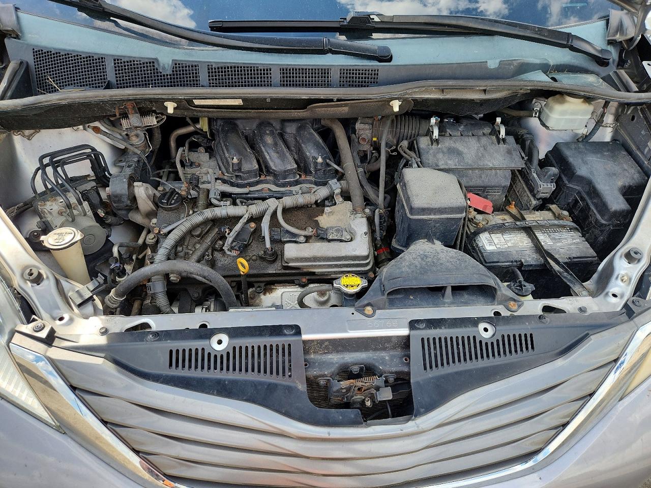 Toyota Sienna Xle 8-passenger