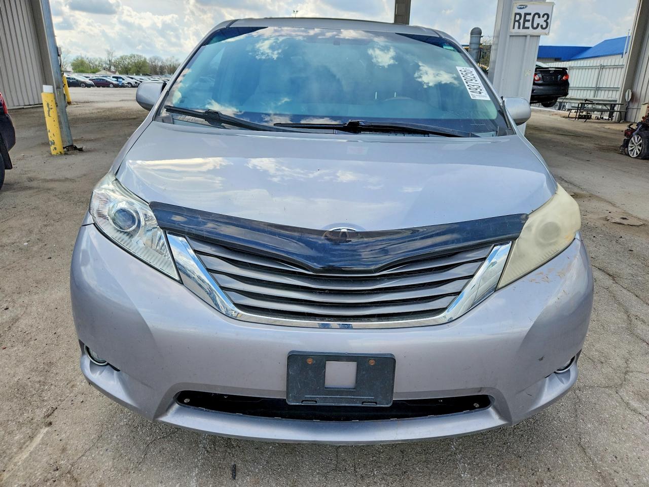 Toyota Sienna Xle 8-passenger