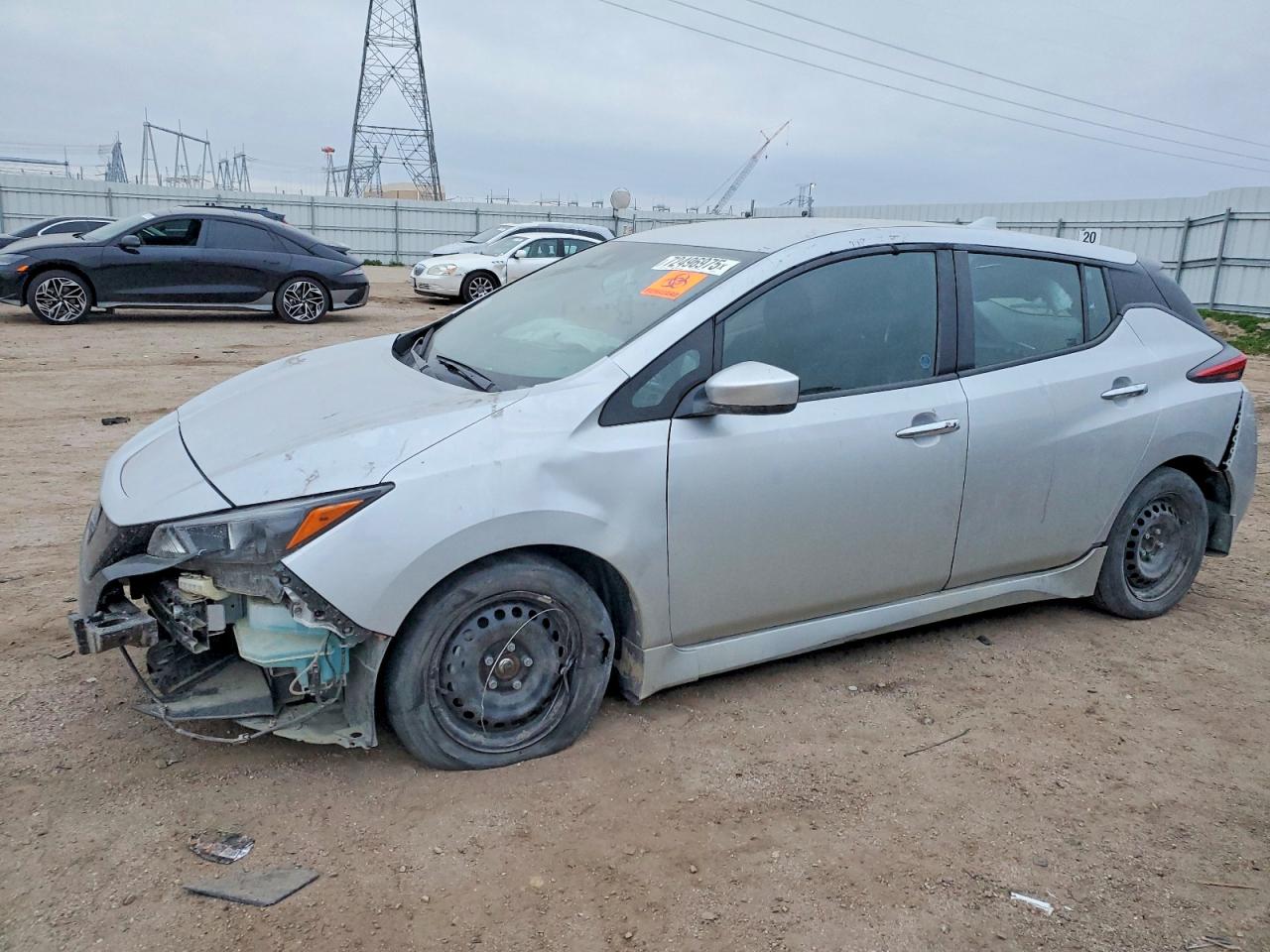 Salvage Nissan LEAF Image