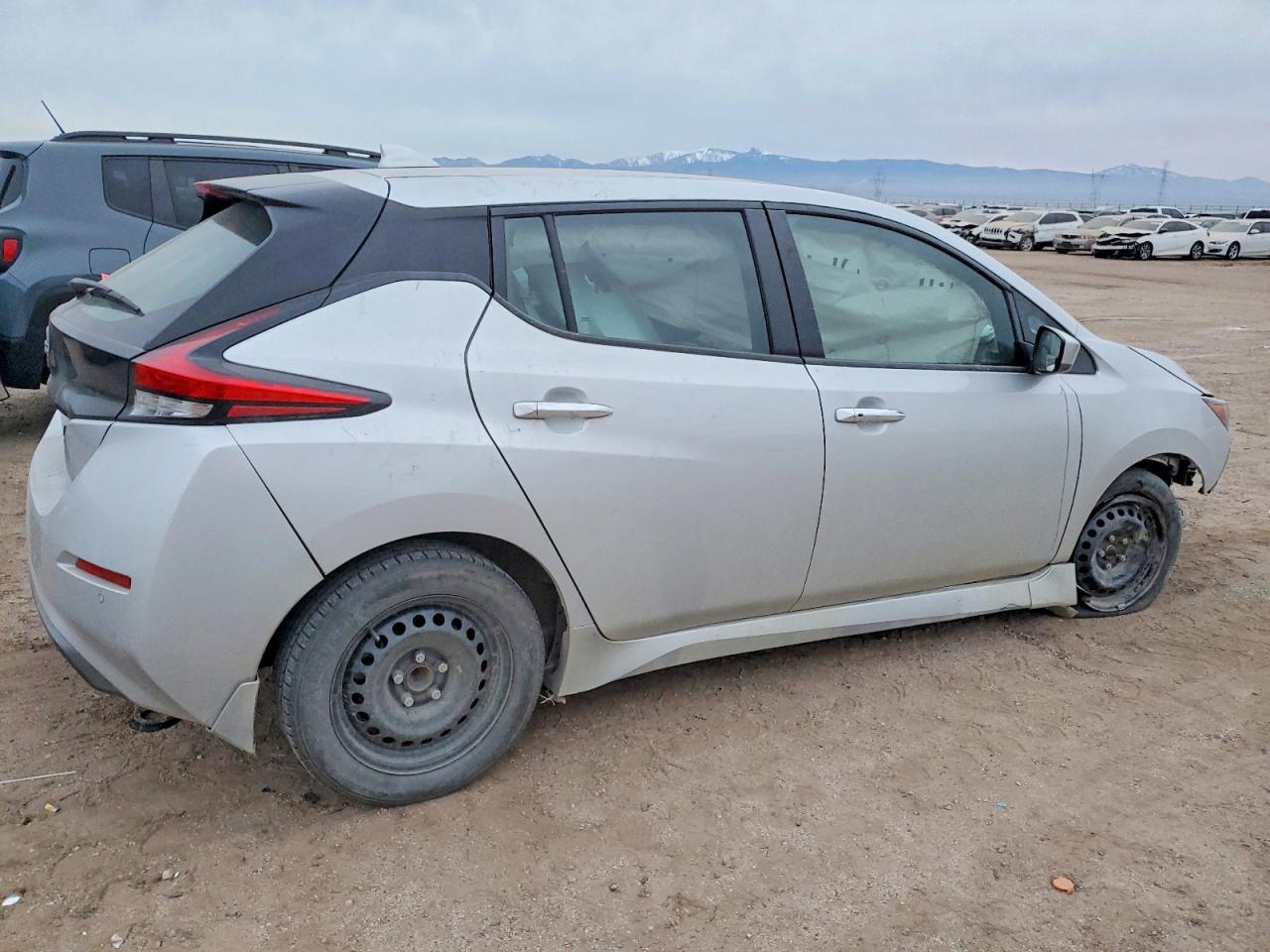Nissan LEAF S