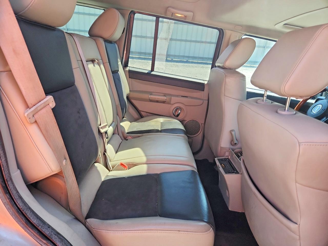 Jeep Commander Overland