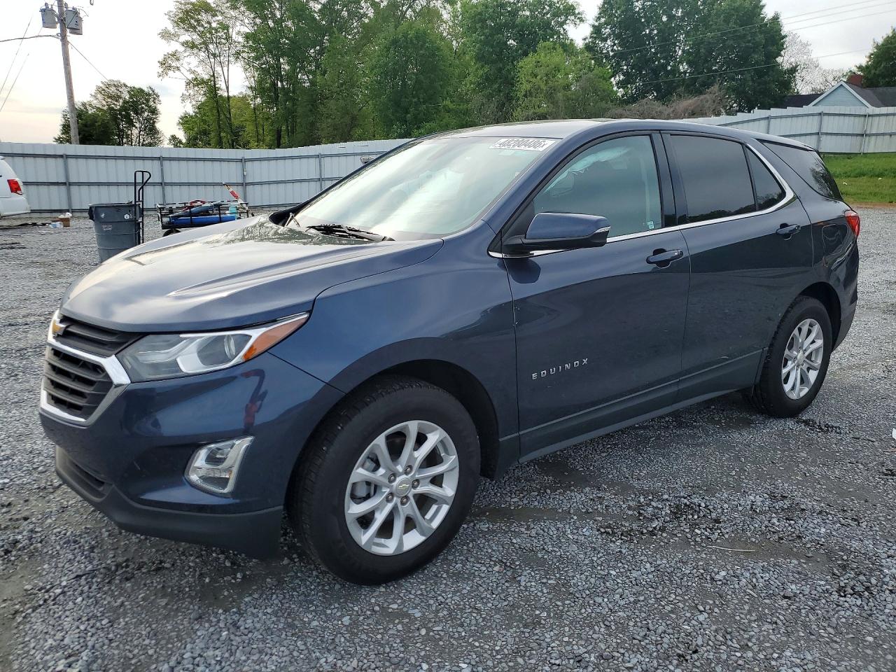 Salvage Chevrolet Equinox Image