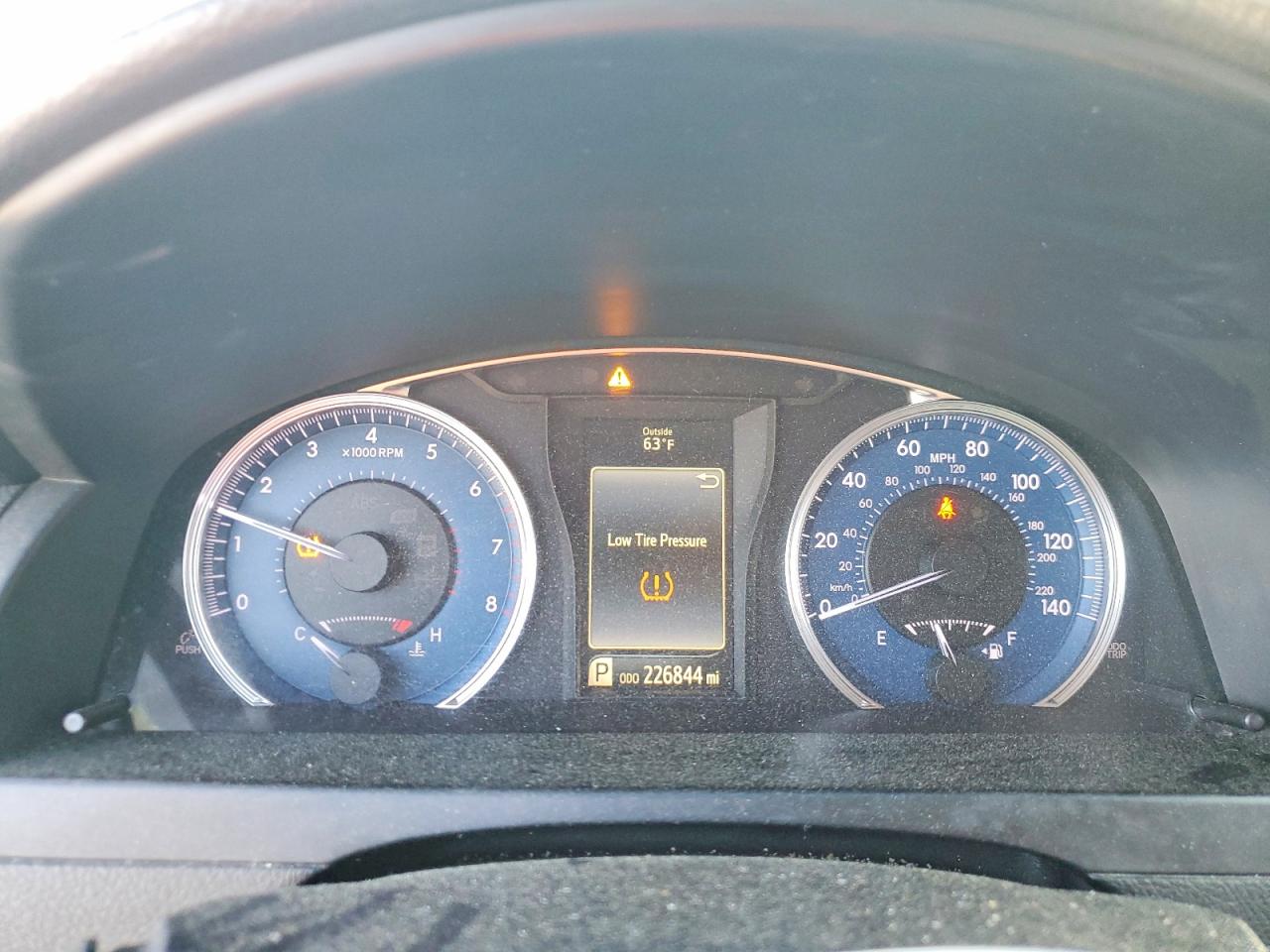 Toyota Camry Le