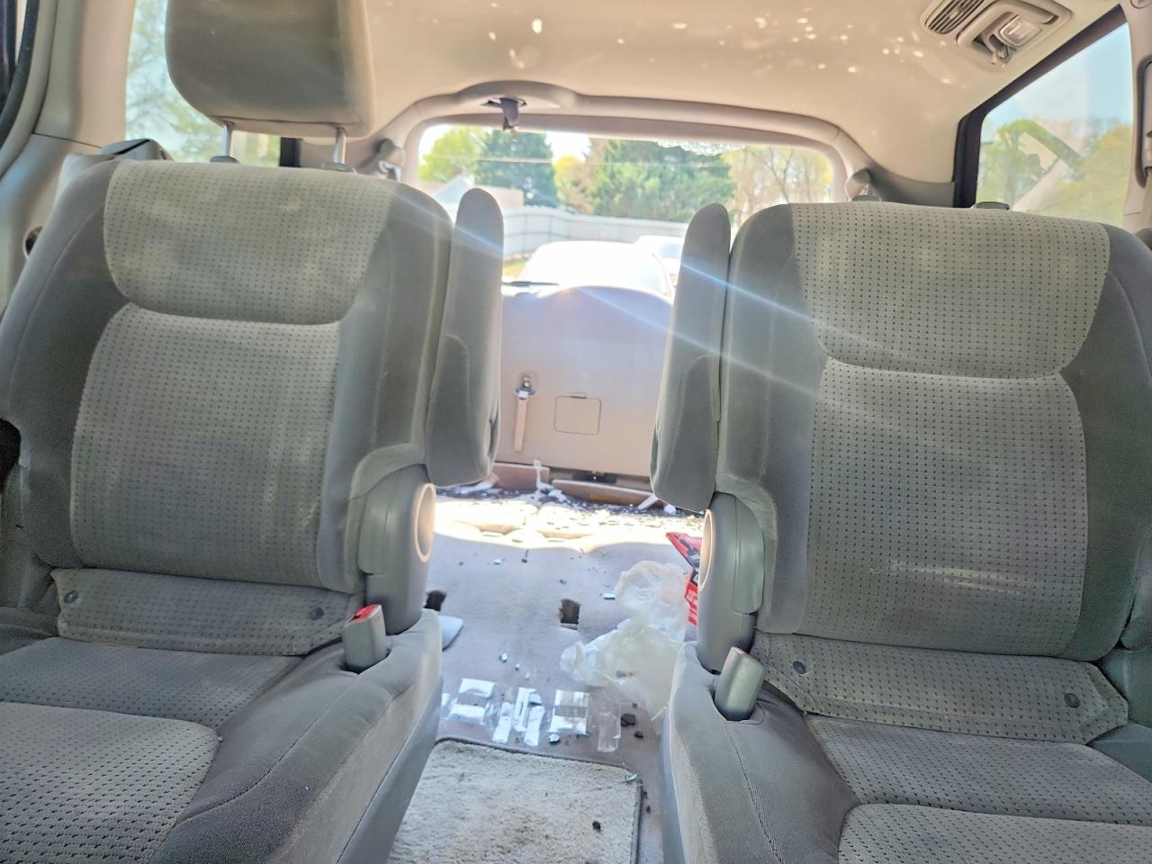 Toyota Sienna Le 7-passenger