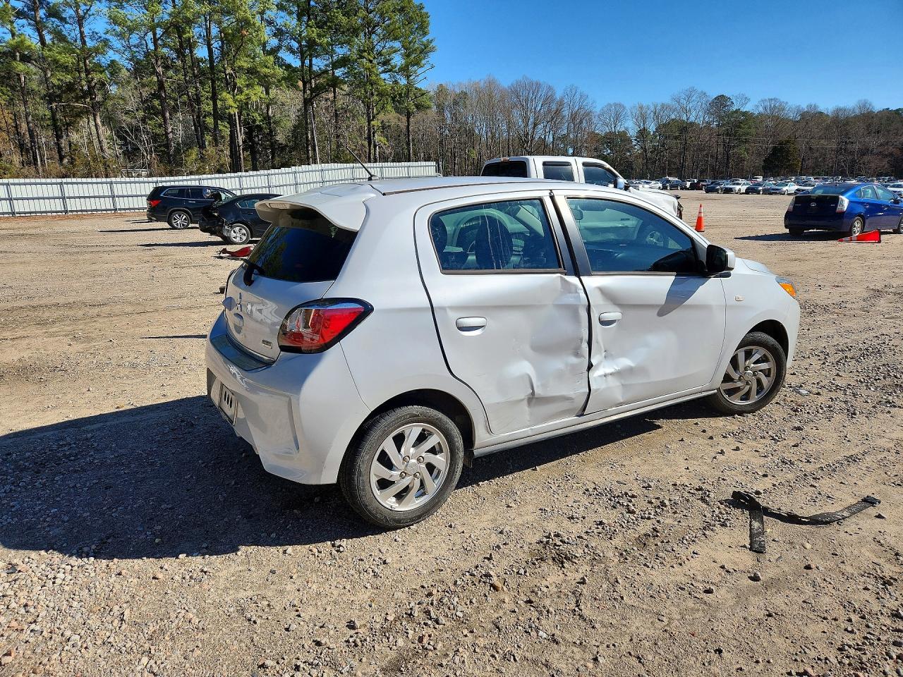 Mitsubishi Mirage Es Le