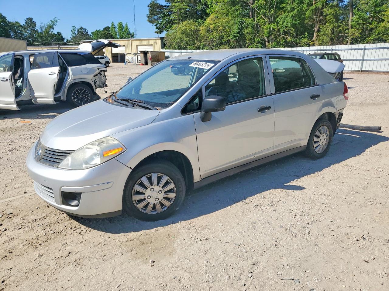 Salvage Nissan Versa Image