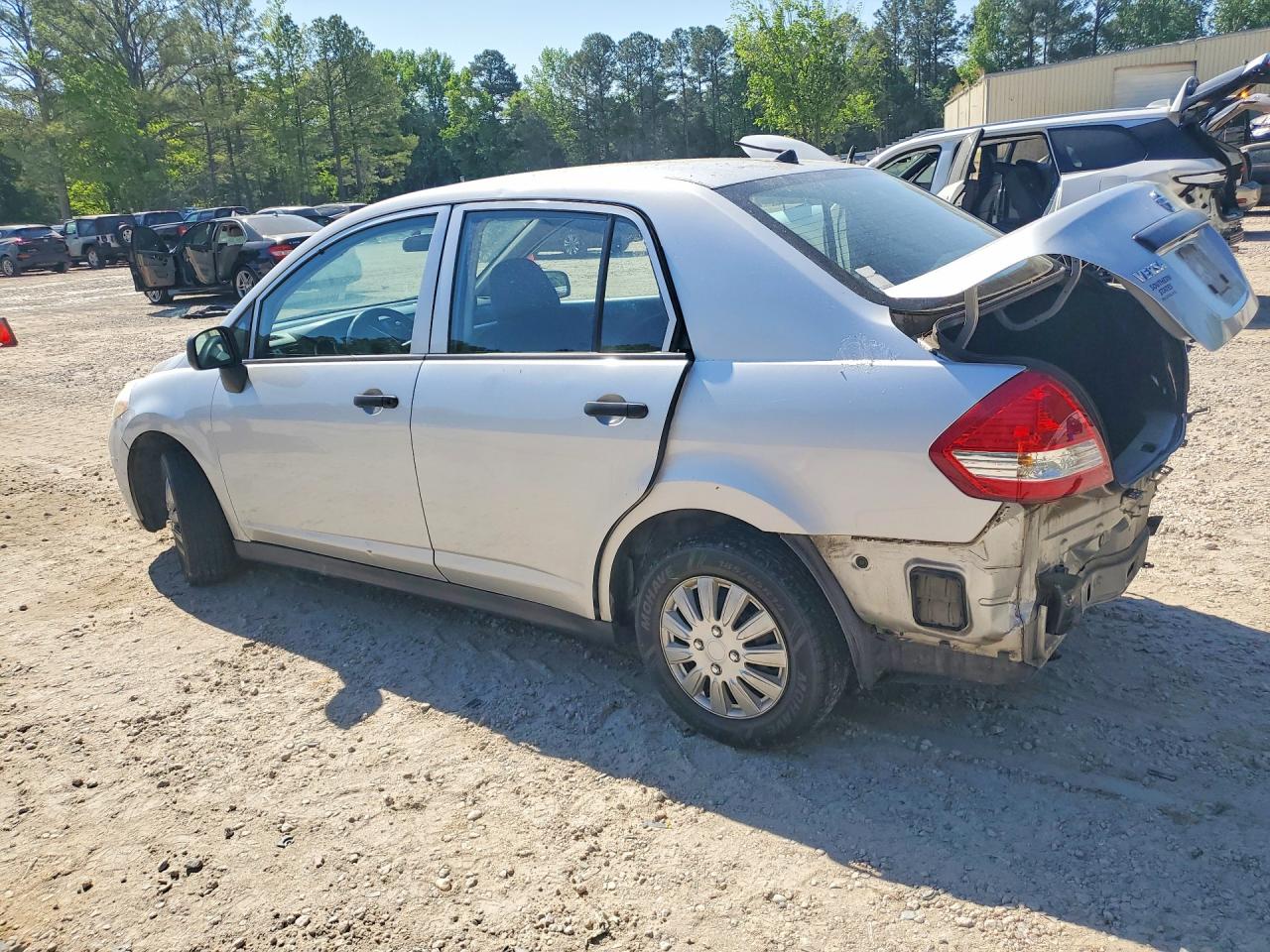 Nissan Versa 1.6 Base