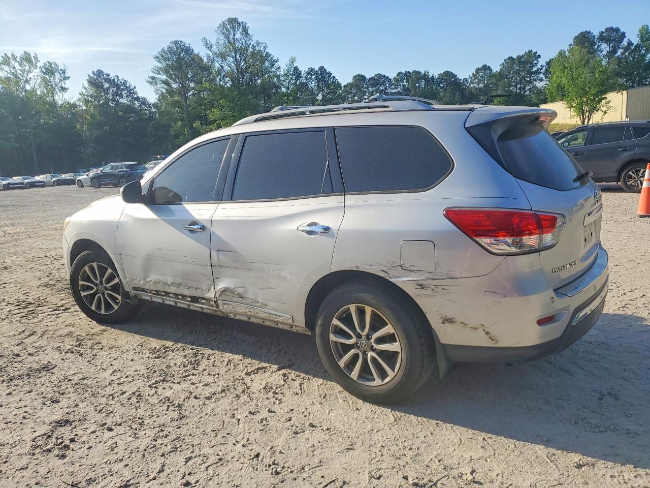 Nissan Pathfinder Sl