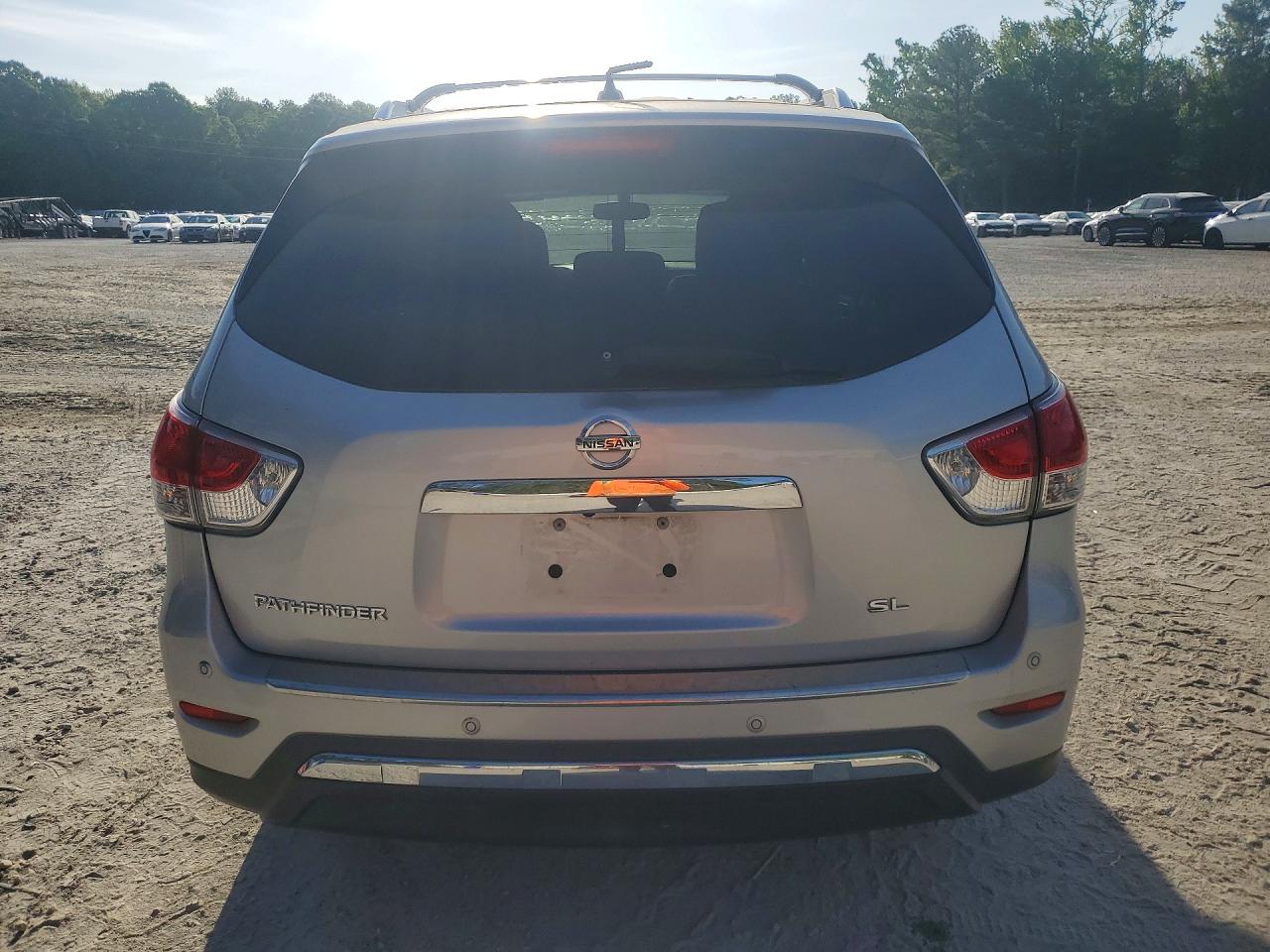Nissan Pathfinder Sl