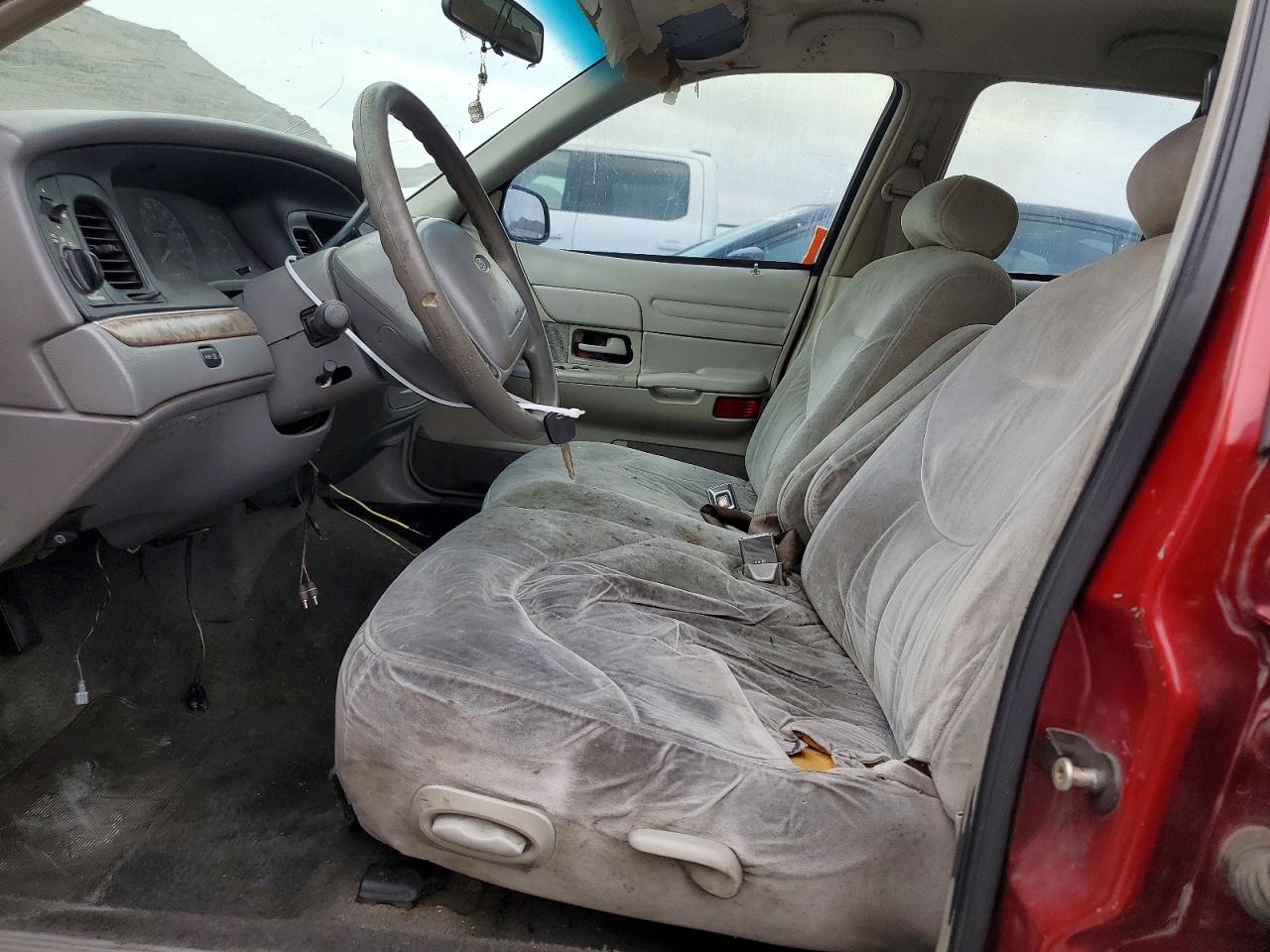 Ford Crown Vic