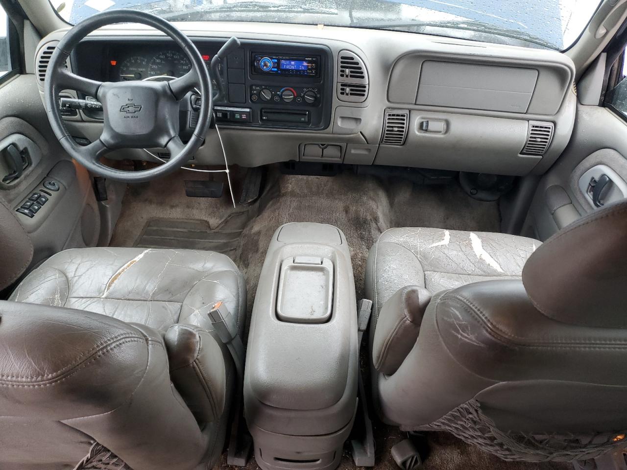 Chevrolet Suburban C1500