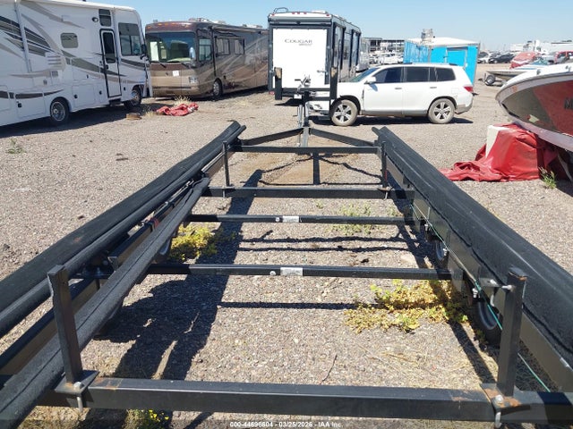 Lakeland Trailer