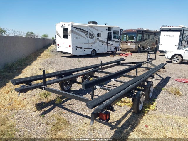Lakeland Trailer