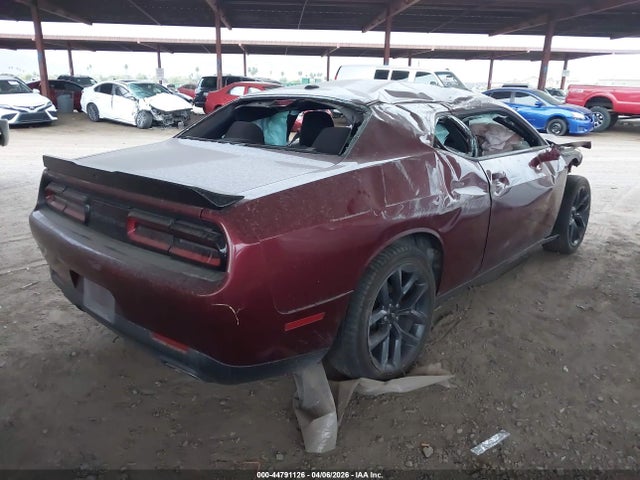 Dodge Challenger Sxt