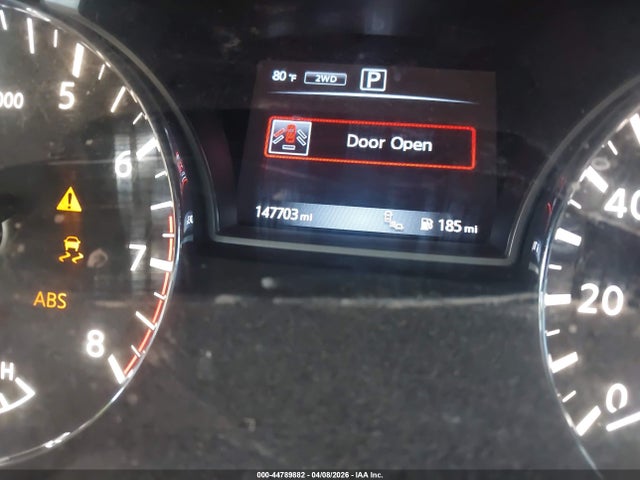Nissan Pathfinder Sv