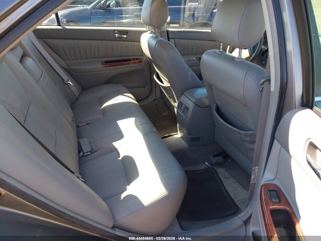 Toyota Camry Xle V6