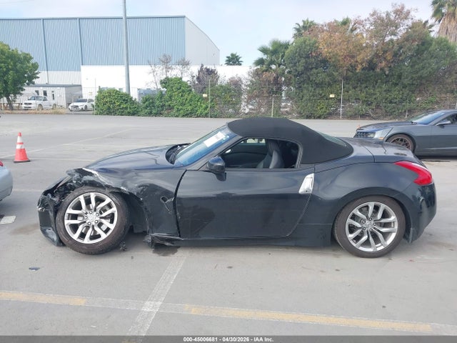 Nissan 370Z Touring