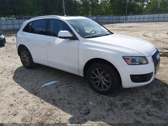 Salvage Audi Q5 Image