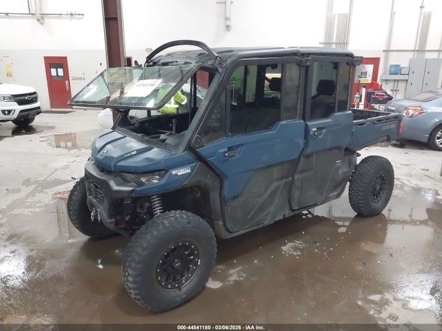 Can-Am Defender Max