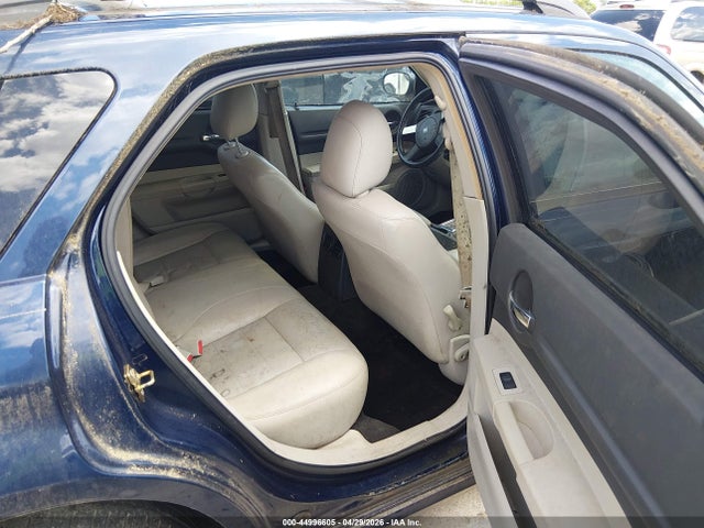Dodge Magnum Sxt