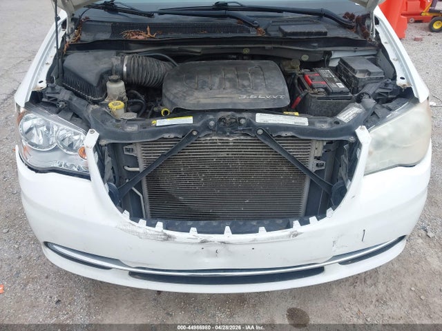 Chrysler Town & Country Touring