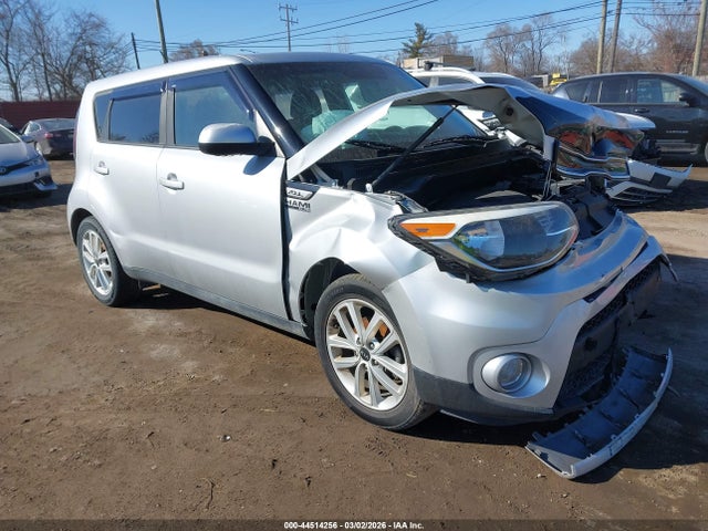 Salvage Kia Soul Image