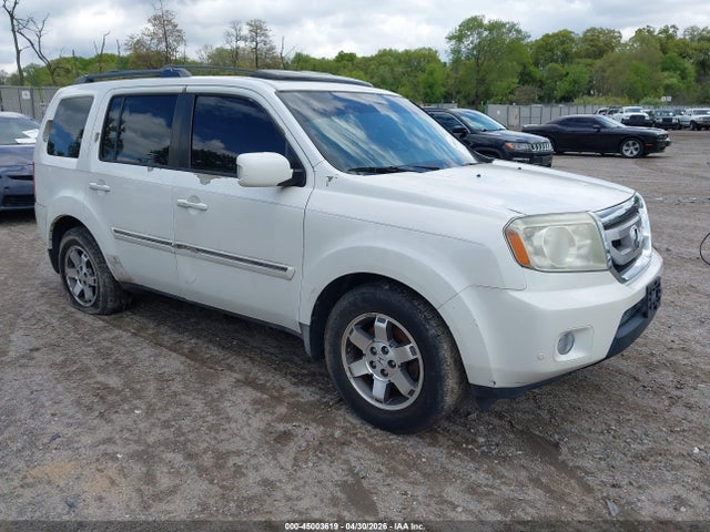 Salvage Honda Pilot Image