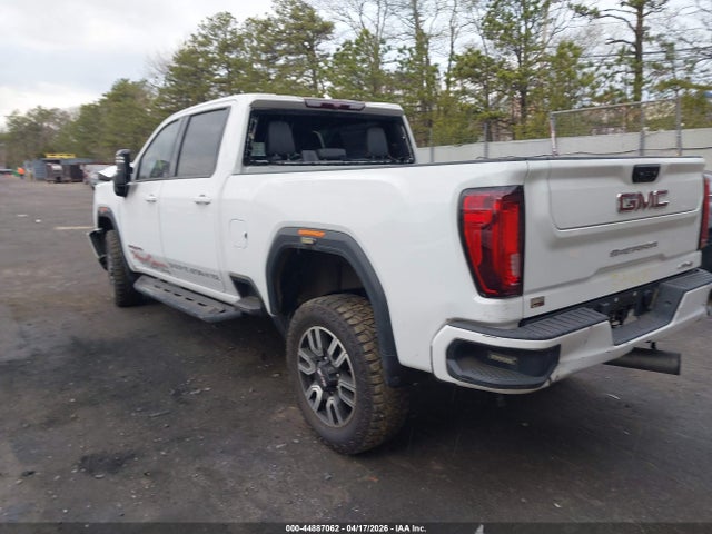General Motors Sierra 2500HD 4wd  Standard Bed At4