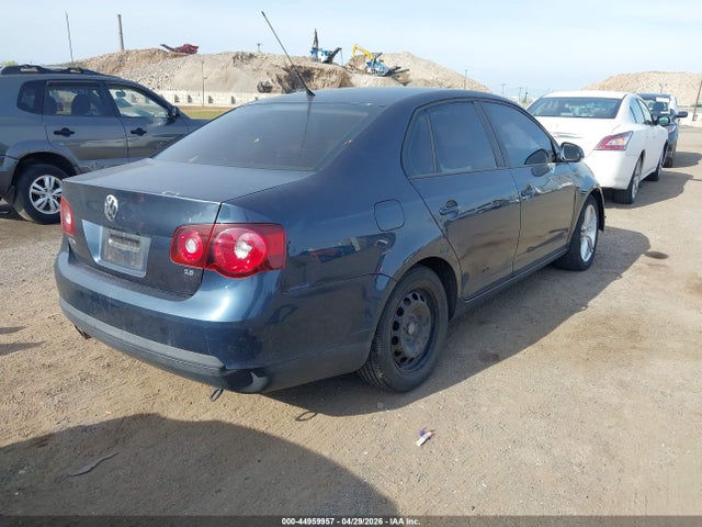 Volkswagen Jetta S