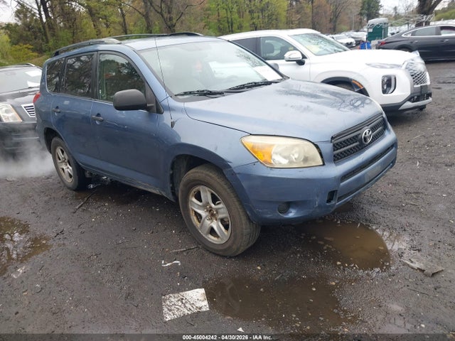 Salvage Toyota RAV4 Image