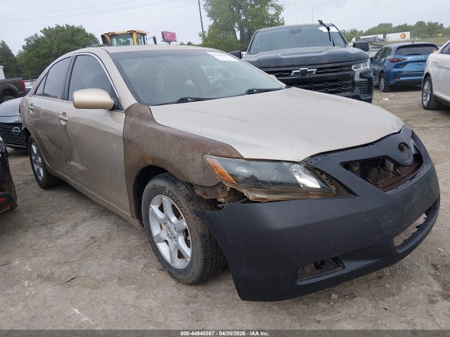 Salvage Toyota Camry Image