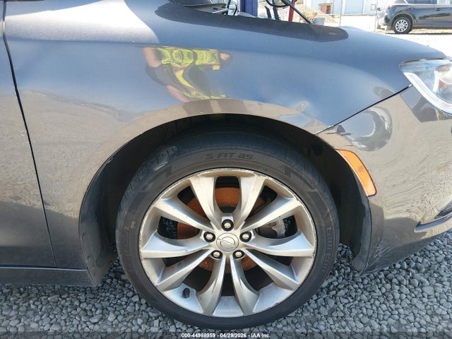 Chrysler 200 S