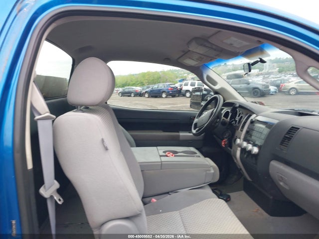 Toyota Tundra Base 5.7l V8