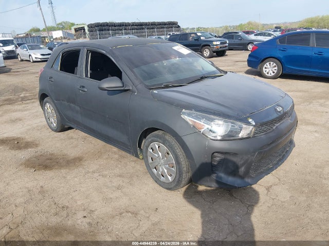 Salvage Kia Rio Image