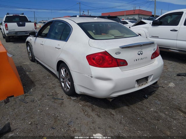 INFINITI G37 Journey