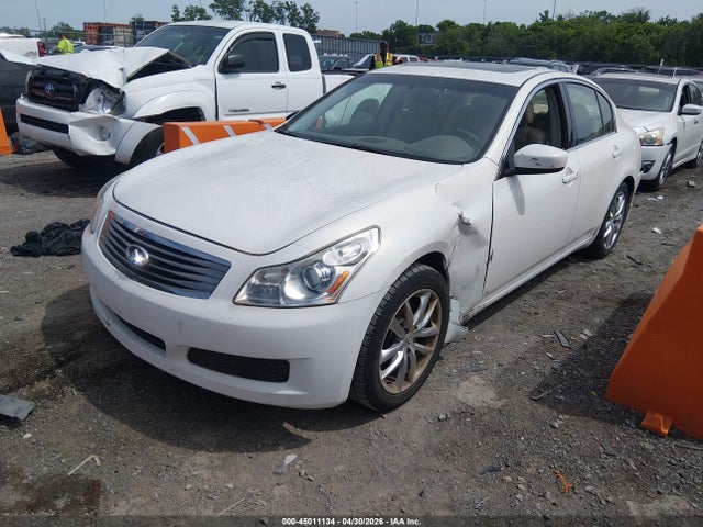 INFINITI G37 Journey