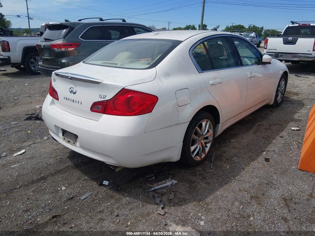 INFINITI G37 Journey