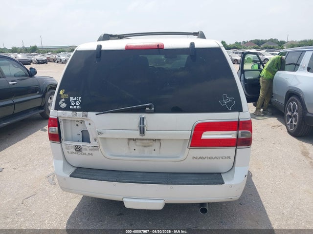 Lincoln Navigator