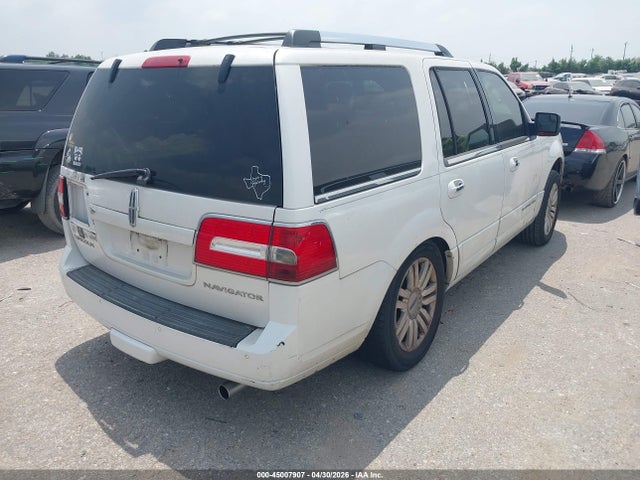 Lincoln Navigator